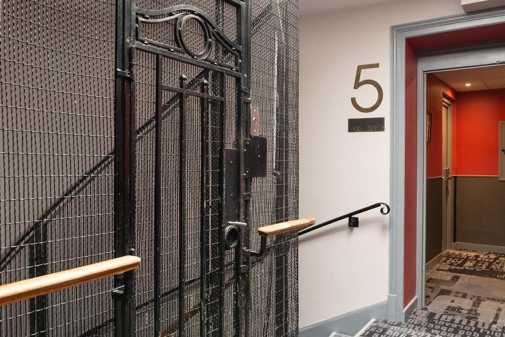 Hotel Bristol Reims Zewnętrze zdjęcie